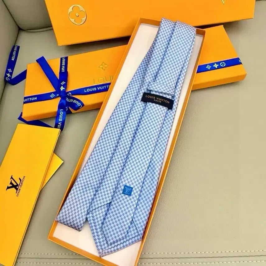 [BUNJANG] Louis Vuitton Tie - New / 루이비통 넥타이