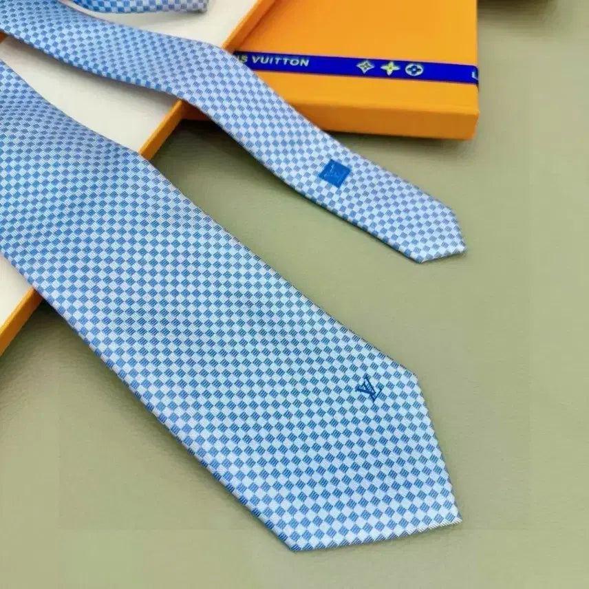 [BUNJANG] Louis Vuitton Tie - New / 루이비통 넥타이