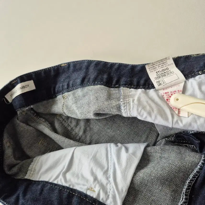[BUNJANG] Studio Tomboy Straight Fit Jeans / 스튜디오톰보이 스판일자핏 진청바지(PT2