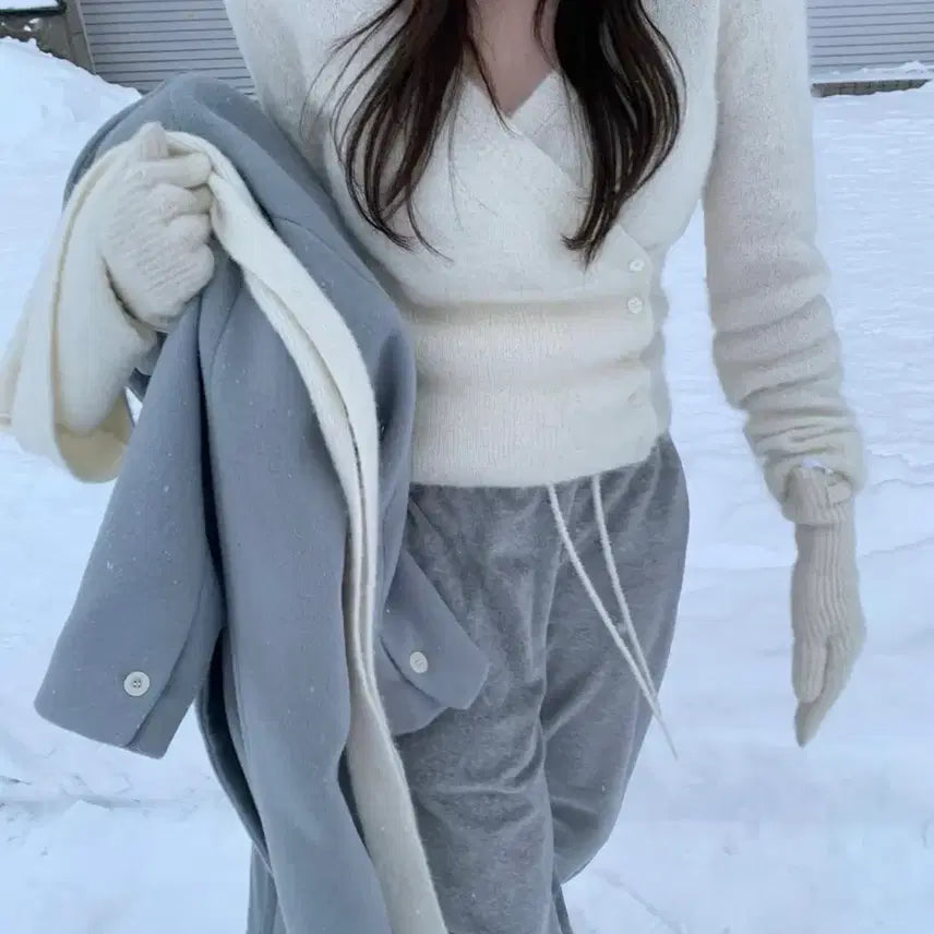 [BUNJANG] Lilykots Eve Lab Knit / 릴리코츠 이브 랩 니트