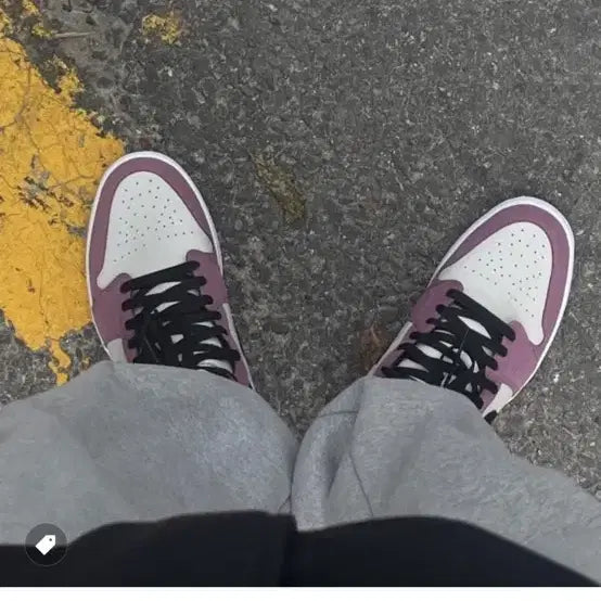 [BUNJANG] Jordan 1 Mid SE Light Mulberry Shoes / 조던 1 미드 SE 라이트 멀베리 250