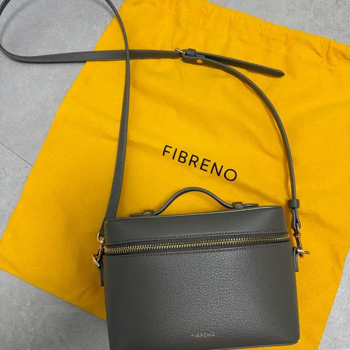[BUNJANG] FIBRENO Vanity Bag (Small) - Khaki Gray / FIBRENO 피브레노 인기백_카키그레이 베니티백