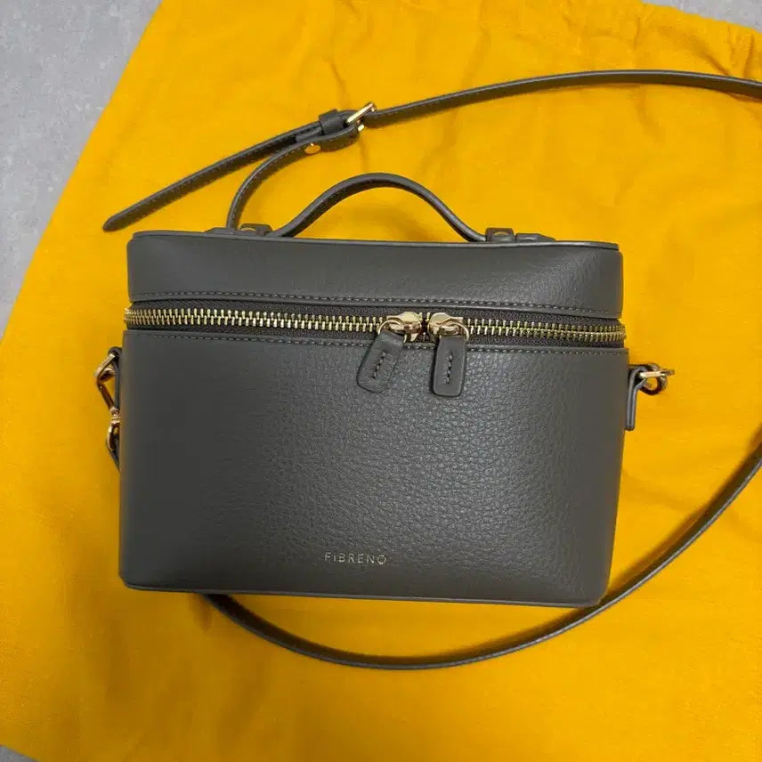 [BUNJANG] FIBRENO Vanity Bag (Small) - Khaki Gray / FIBRENO 피브레노 인기백_카키그레이 베니티백