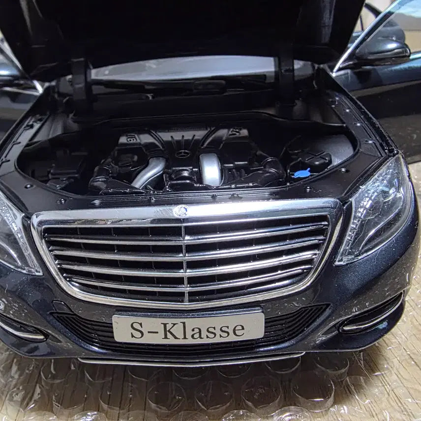 [BUNJANG] Mercedes-Benz S-Class (W222) 1:18 Scale Diecast Model / Mercedes-Benz S-Class(S-Klasse) 1:18 판매