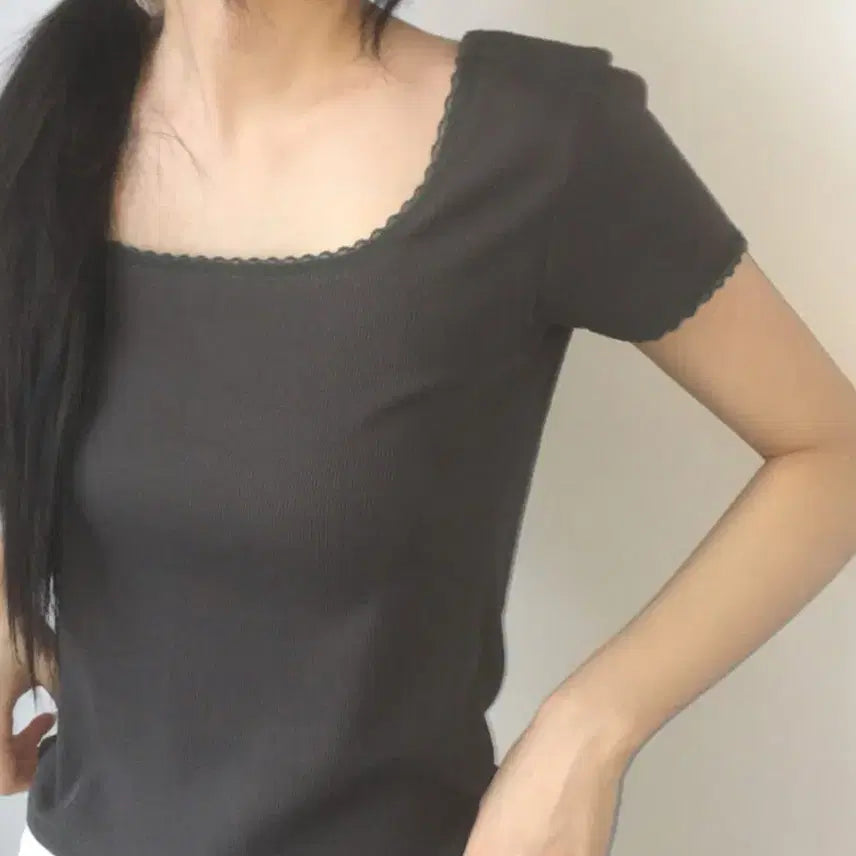 [BUNJANG] Wonder Wonder Charcoal Race Short Sleeve T-shirt / 원더원더 레이스반팔티셔츠 차콜