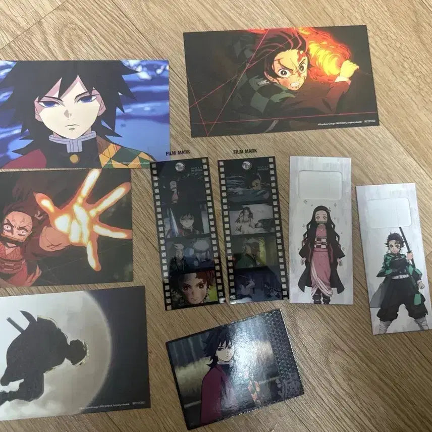 [BUNJANG] Demon Slayer Giyu &amp; Shinobu &amp; Rengoku Acrylic Stand Bundle Set / 일택포4.15귀칼 기유+시노부중국풍아크릴렌고쿠 세트