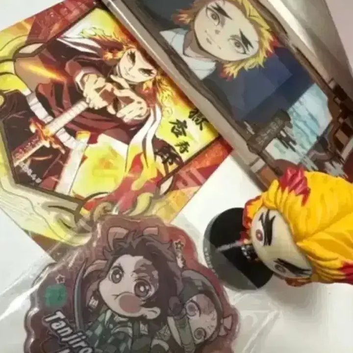 [BUNJANG] Demon Slayer Giyu &amp; Shinobu &amp; Rengoku Acrylic Stand Bundle Set / 일택포4.15귀칼 기유+시노부중국풍아크릴렌고쿠 세트