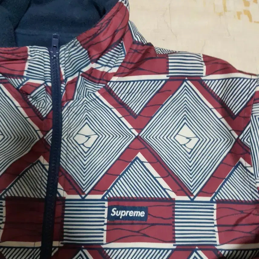 [BUNJANG] Supreme Ethnic Pattern Windbreaker Jacket S / [상태최상] 슈프림 한정판 에스닉패턴 크레이 패턴 집업 바람막이 자켓 S