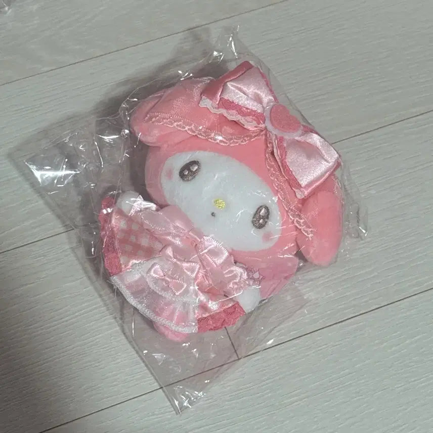 [BUNJANG] Sanrio My Melody Munyu Gurumi Mascot Plush / 산리오 스위티 마스코트 인형 마이멜로디 무뉴구루미