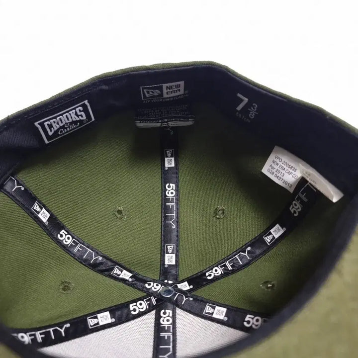 [BUNJANG] New Era C Logo Corduroy Snapback / 새상품 뉴에라 C로고 코듀로이 스냅백