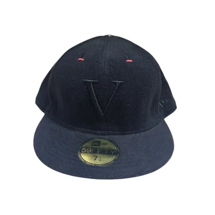[BUNJANG] New Era V Logo Fleece Snapback Cap / 새상품 뉴에라 V로고 기모 스냅백