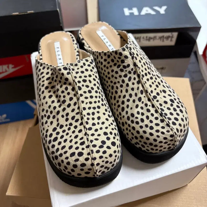 [BUNJANG] Suede Leopard Mules (Size 250) / 스웨이드 레오파드 뮬 250 새상품