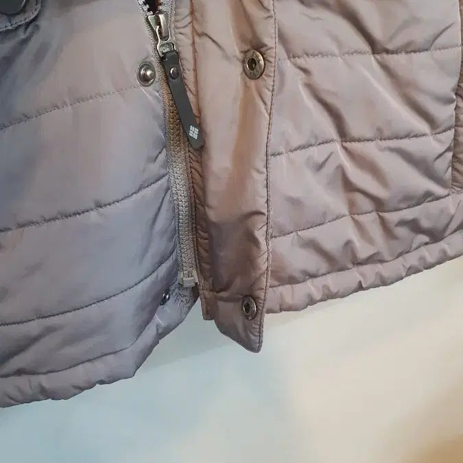 [BUNJANG] Columbia Quilted Jacket Gray 105 / 컬럼비아 퀼팅 자켓 그레이105