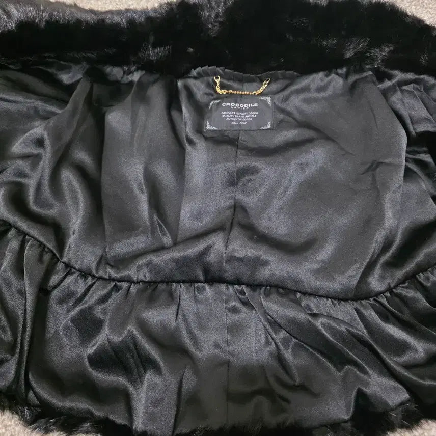 [BUNJANG] Crocodile Mink Cape / (무료배송-sale)크로커다일 밍크 망토