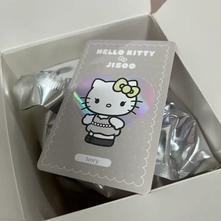 [BUNJANG] Blackpink Jisoo Hello Kitty Collaboration Keyring Bundle Set / [헬로키티지수]콜라보 키티키링