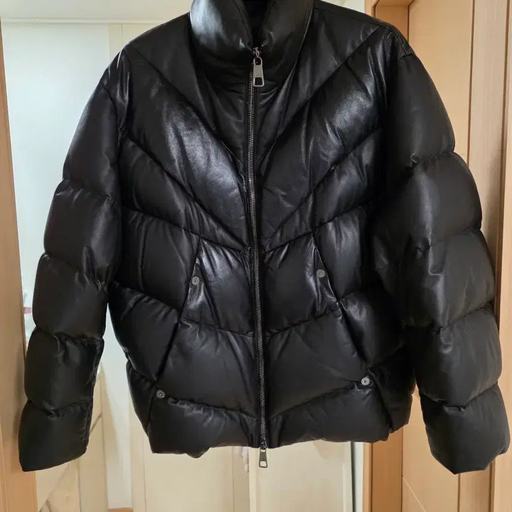 [SOLD OUT] 닐바렛 레더 패딩