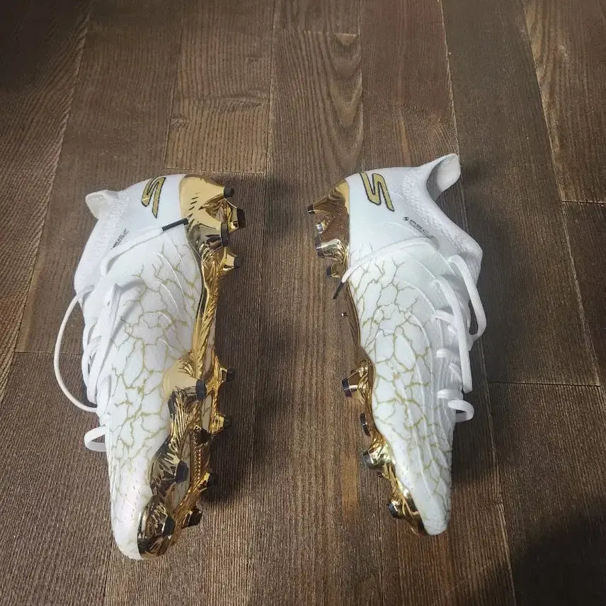 [BUNJANG] SKX1.5 Soccer Cleats (Size 270) / 새상품 스케쳐스 SKX1.5 축구화 270