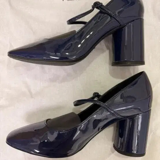[SOLD OUT] 자라 네이비 메리제인 힐 37