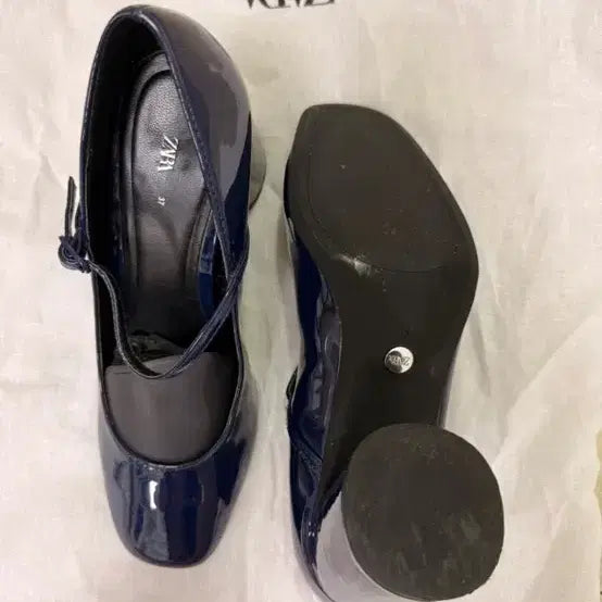 [BUNJANG] Zara Navy Mary Jane Heels 37 / 자라 네이비 메리제인 힐 37