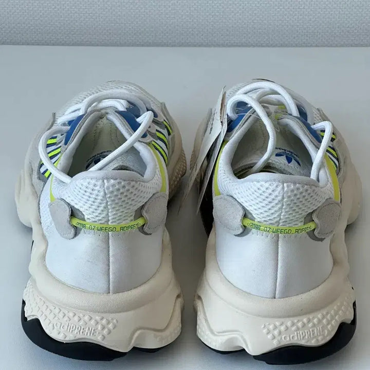 [BUNJANG] Adidas Ozweego Klaus White Solar Yellow 255 / [새상품]아디다스 오즈위고 클라우스 화이트 솔라 옐로우 255