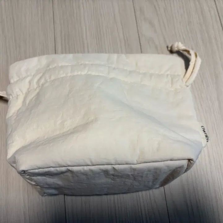 [BUNJANG] Onist Soft String Pouch / 오니스트 소프트 스트링 파우치