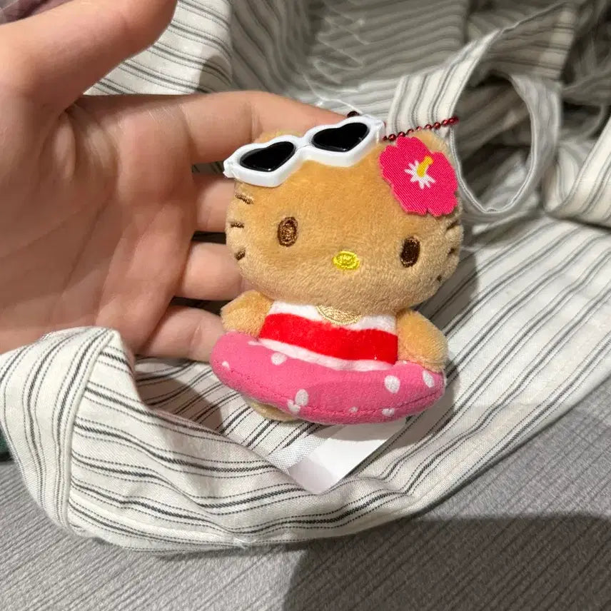 [SOLD OUT] 올리브영 산리오 태닝 키티 포차코 인형 키링 일괄