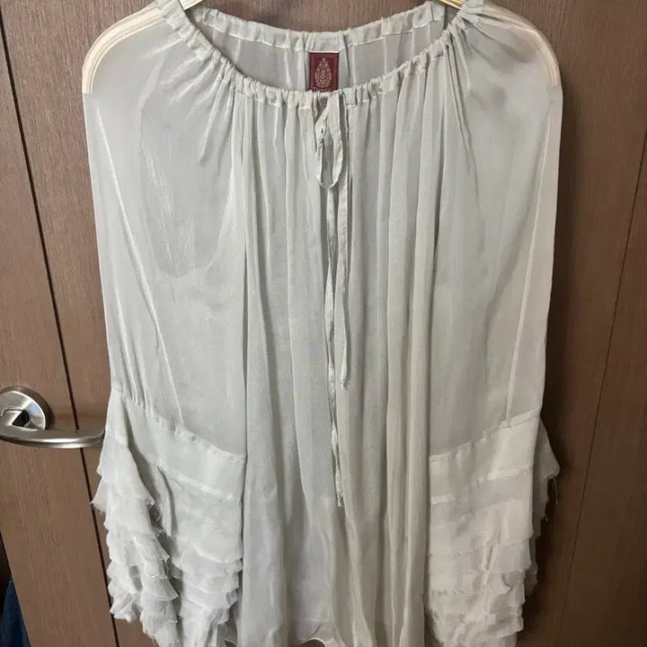 [BUNJANG] DONDUP Sheer Ribbon Blouse / DONDUP 돈덥 시스루 리본 카키그레이 소매 프릴 블라우스