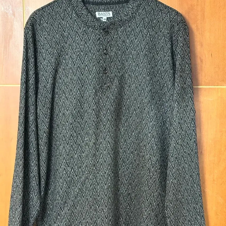 [SOLD OUT] [신품] 반츠 울 헨리넥 스웨터 46(95) 브라운