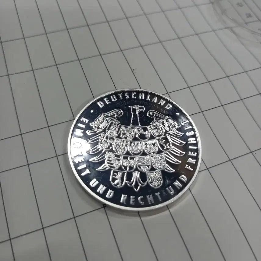 [BUNJANG] Germany World Cup Trophy Medal / 독일월드컵 주화