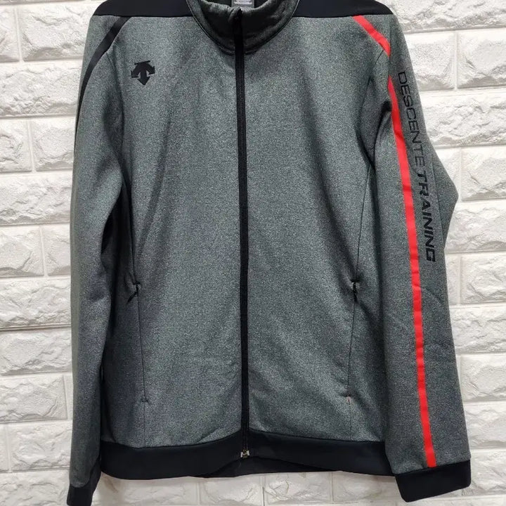 [BUNJANG] Descente Fleece Training Set (Size 100) / 세트 데상트 기모 트레이닝 100사이즈 k296