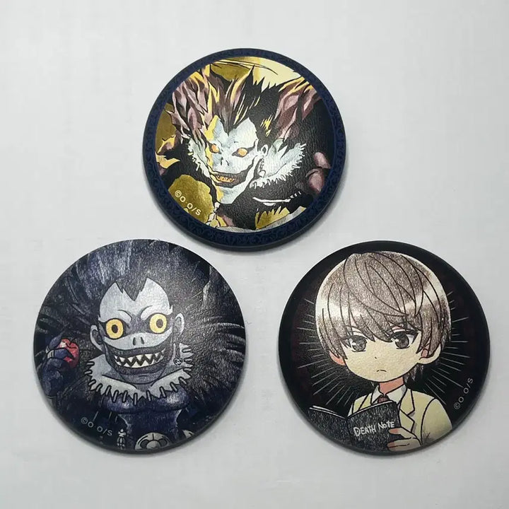 [BUNJANG] Death Note Ryuk &amp; Light Yagami Leather Epoxy Can Badge Bundle Set / 데스노트 가죽 에폭시 캔뱃지 3개 일괄 류크 라이토