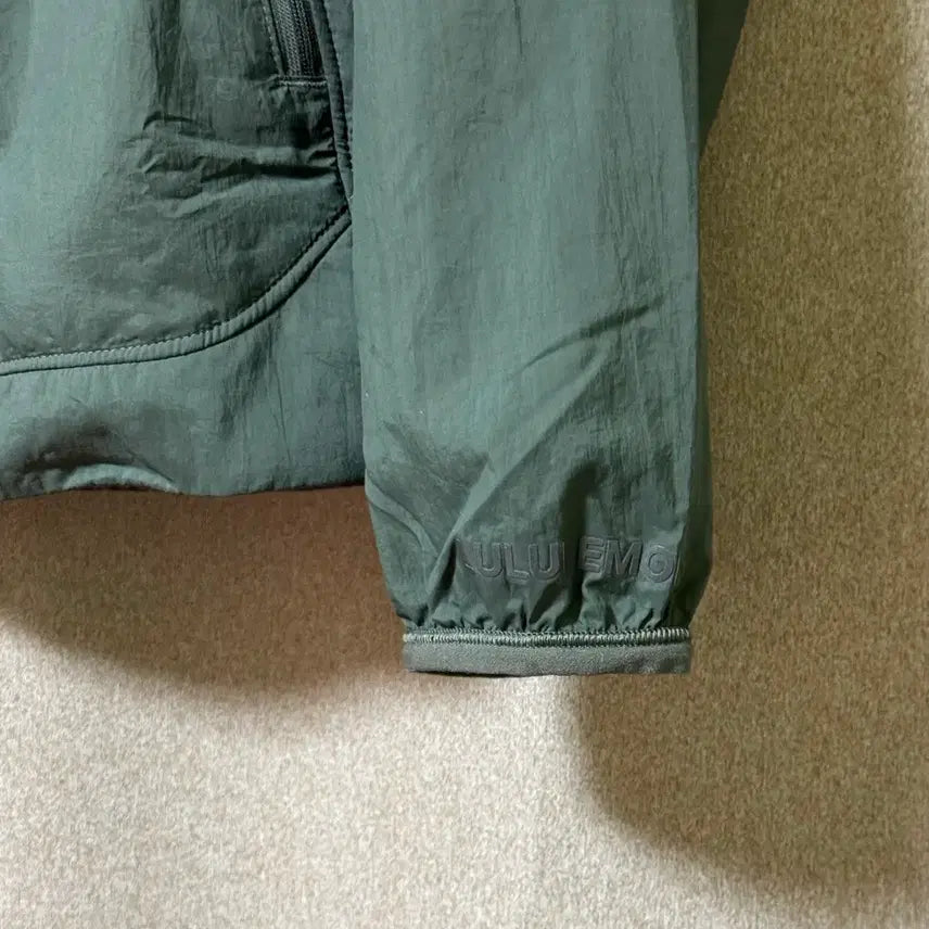 [BUNJANG] Lululemon InsulEight Cold Weather Run Shell Jacket / 룰루레몬 InsulEight 콜드 웨더 런 쉘