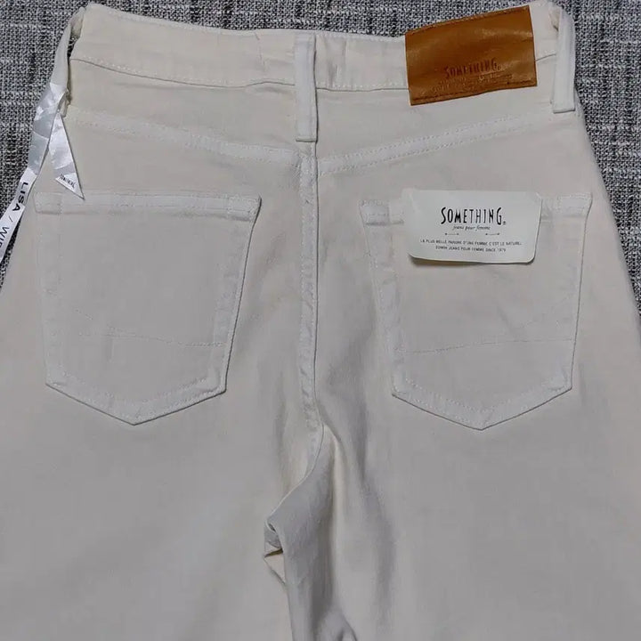[BUNJANG] SOMETHING Lisa Wide Denim Pants / (새상품) SOMETHING 리사 와이드 데님 아이보리 XS