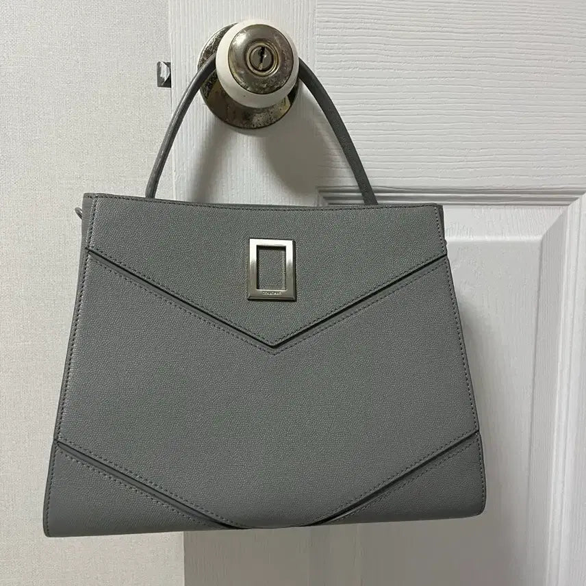 [BUNJANG] Couronne Sequoia Tote Bag / 쿠론 세콰트 토트백 숄더 스트랩 포함