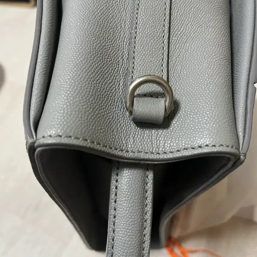 [BUNJANG] Couronne Sequoia Tote Bag / 쿠론 세콰트 토트백 숄더 스트랩 포함