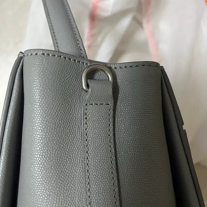 [BUNJANG] Couronne Sequoia Tote Bag / 쿠론 세콰트 토트백 숄더 스트랩 포함