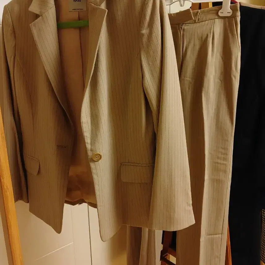 [BUNJANG] (Price Listed) / 각 2만5천원(정리중입니다 얼른 고르세요!!)