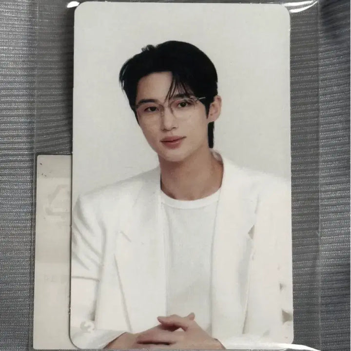 [SOLD OUT] 변우석 피지오겔 포토카드 3종 미개봉