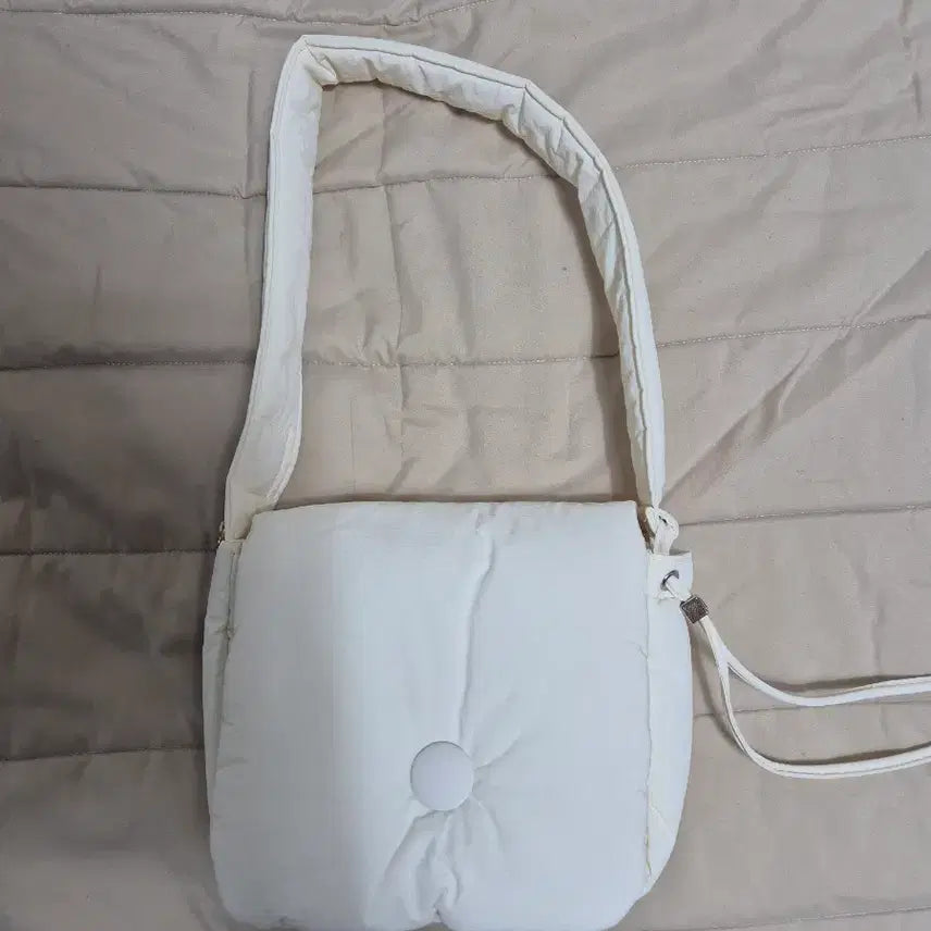 [BUNJANG] Ithinkso Puppy Shoulder and Cross Bag (Ice Cream) / 아이띵소 퍼피 숄더 앤 크로스백(아이스크림)