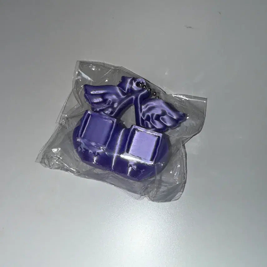 [BUNJANG] Angel Cherry Photo Keyring Purple / 천사 체리 사진 키링 가챠 보라색