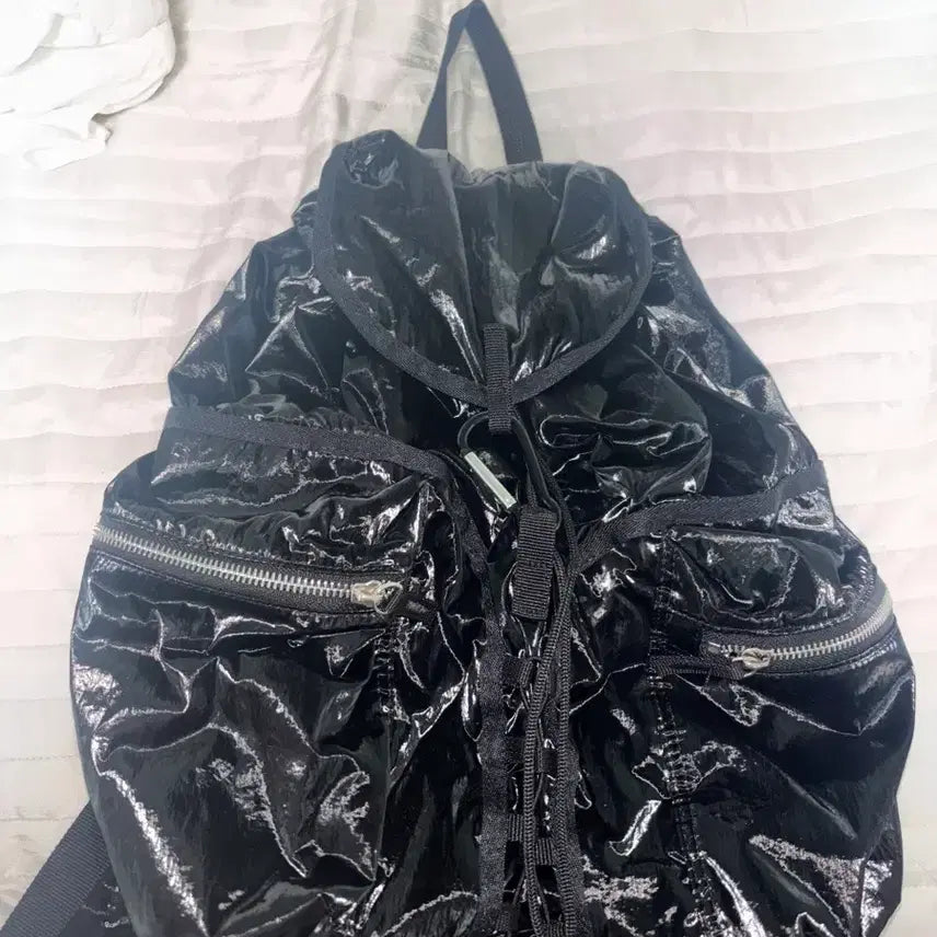 [BUNJANG] DoMaeTaek Black Glitter String Backpack / 위아 도매택 블랙 글리터 광택 스트링 백팩 빈티지 데일리 여행용 캐주얼