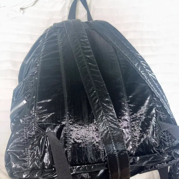 [BUNJANG] DoMaeTaek Black Glitter String Backpack / 위아 도매택 블랙 글리터 광택 스트링 백팩 빈티지 데일리 여행용 캐주얼