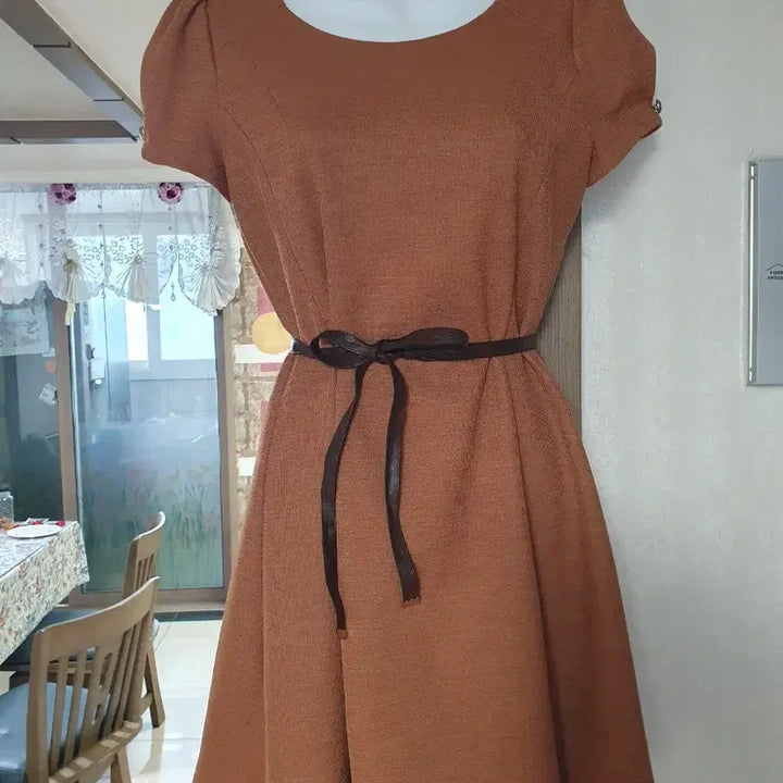 [BUNJANG] Modit Brown A-Line Dress / modit 밝은 브라운 갈색 반팔 A라인 원피스 하객룩 데이트룩 오피스룩