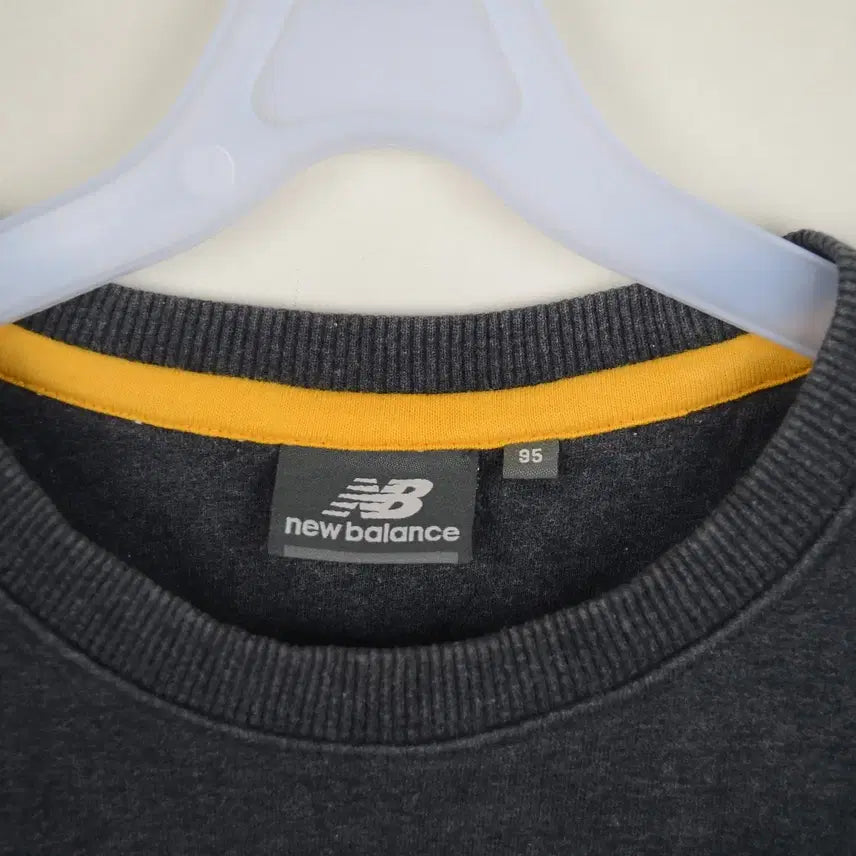 [BUNJANG] New Balance Men's MT2347 Crewneck T-shirt / 뉴발란스 맨투맨 남성M 티셔츠 MT2347