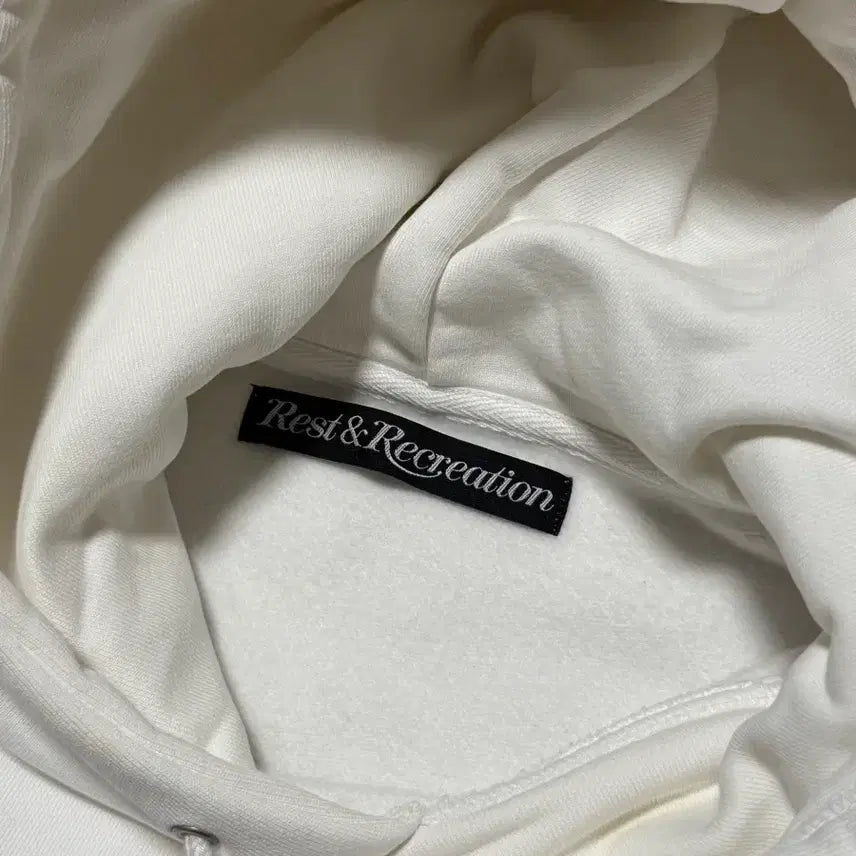 [BUNJANG] Rest&Recreation Cropped Hood White / 레스트앤레크레이션 크롭 후드 화이트