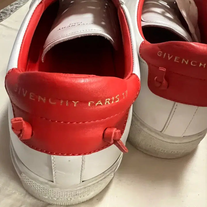 [BUNJANG] Givenchy White Sneakers Red Accent / 지방시 화이트 스니커즈 레드 포인트