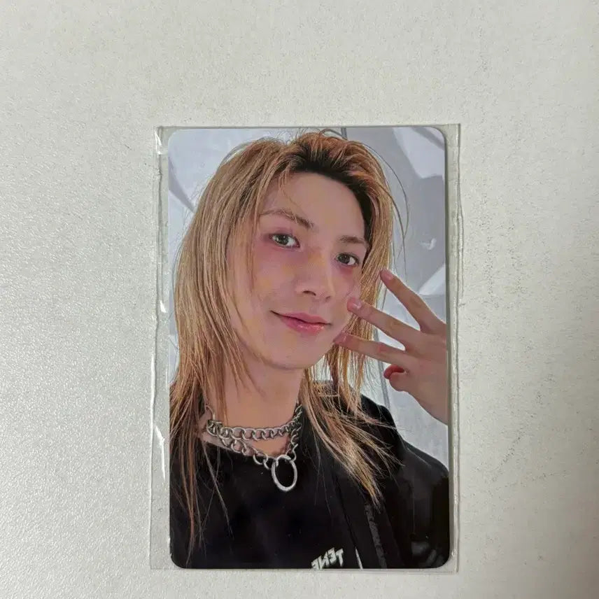 [BUNJANG] XH Ateez Joongho Selfie Photocard / [XH] 엑디즈 온라인 md 4만 포카 주연 셀카