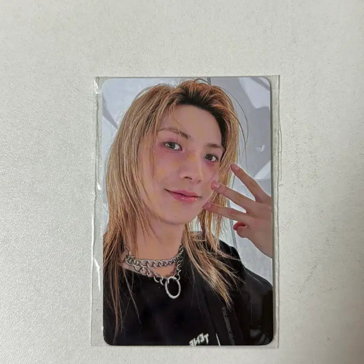 [BUNJANG] XH Ateez Joongho Selfie Photocard / [XH] 엑디즈 온라인 md 4만 포카 주연 셀카