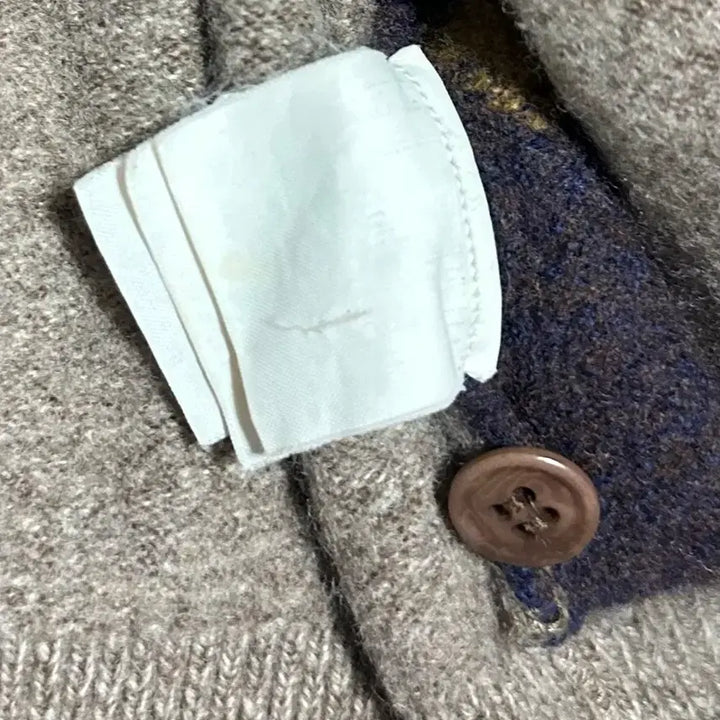 [BUNJANG] Custom Crop Wool Cardigan / 입생로랑 커스텀 크롭 울 가디건