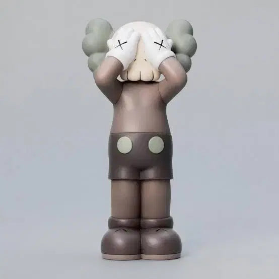 [BUNJANG] KAWS Holiday UK Brown Figure / 카우스 홀리데이 UK브라운 피규어  Kaws holiday uk
